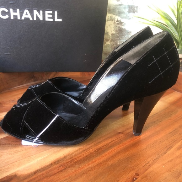 CHANEL BLACK SUEDE SHOES SIZE 38.5 - Picture 9 of 16
